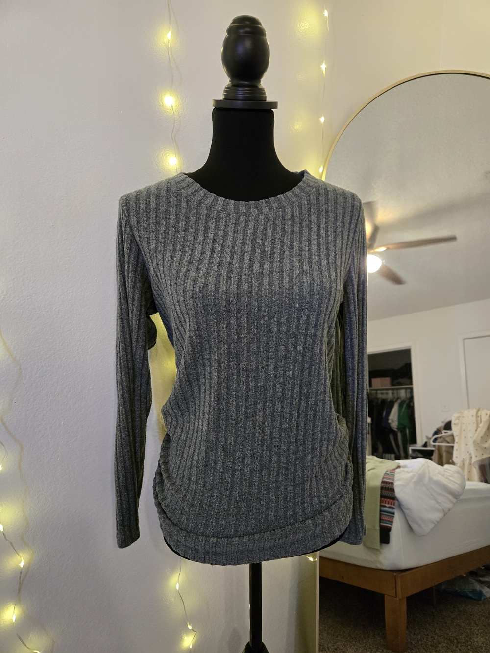 Gray Ribbed Long-Sleeve Tunic Top - Women's